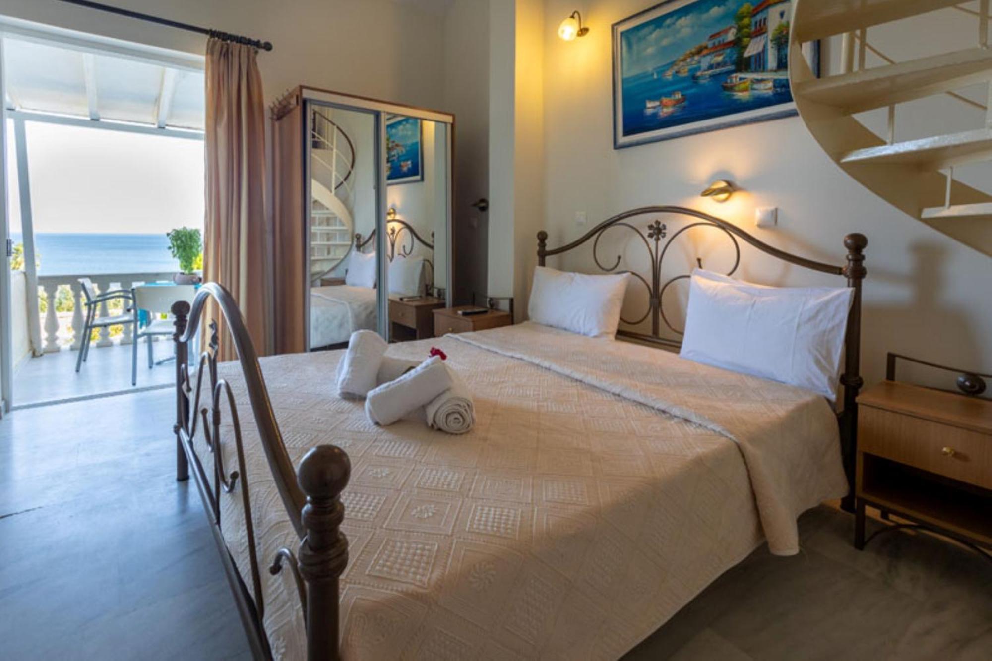 Pansion Koroni L'Antic Hotel ภายนอก รูปภาพ