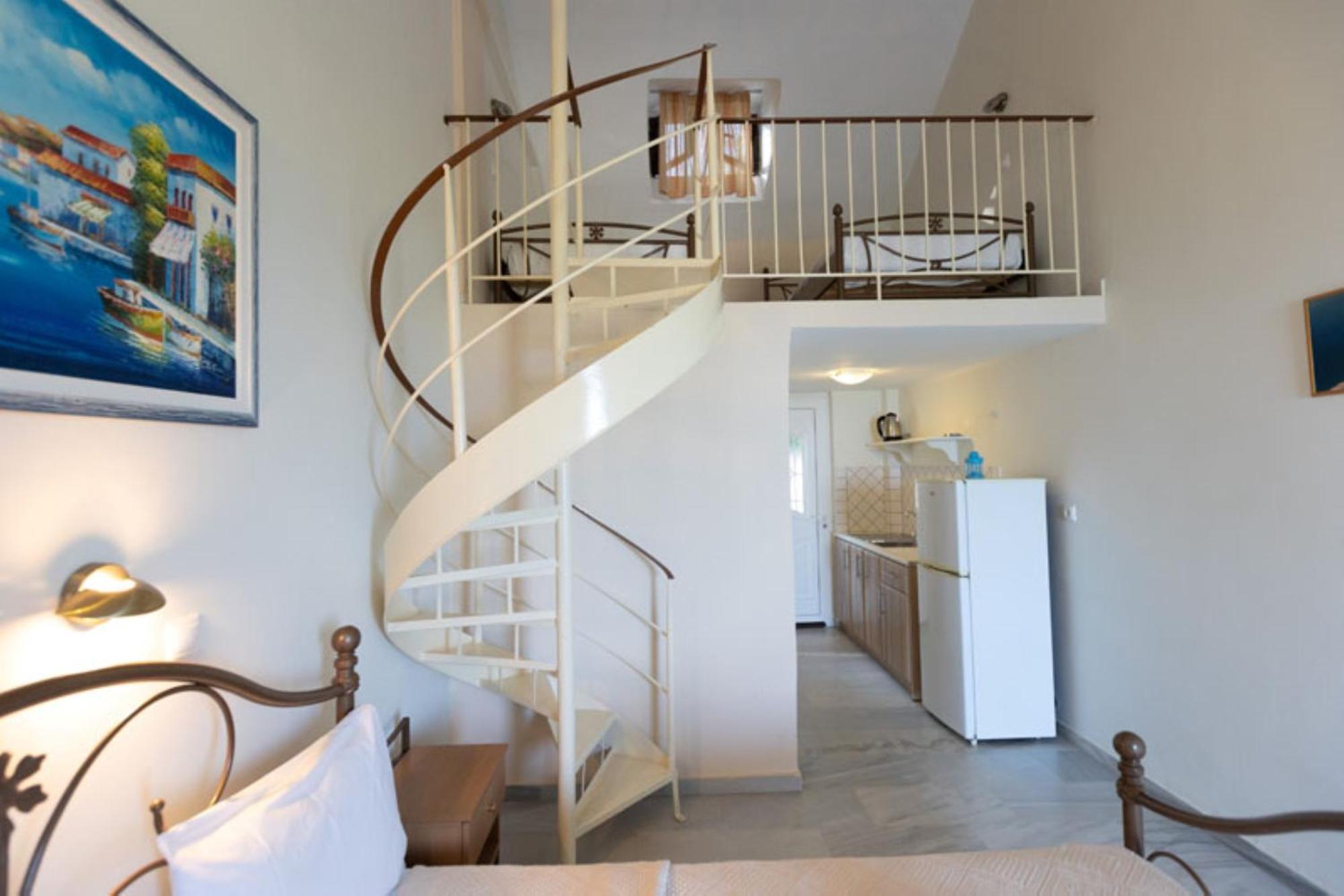 Pansion Koroni L'Antic Hotel ภายนอก รูปภาพ
